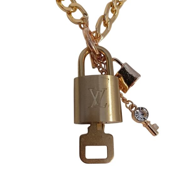 Authentic Louis Vuitton Padlock Lock Key Necklace #318 Necklace Charms Preppy - Picture 9 of 13